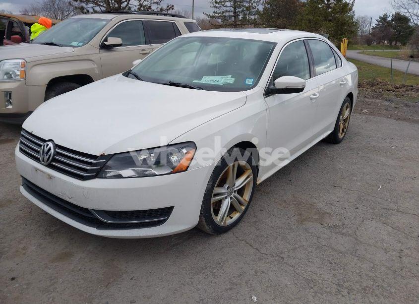 Photo 2 of 2014 Volkswagen Passat 1.8T SE (VIN 1VWBS7A36EC051767)