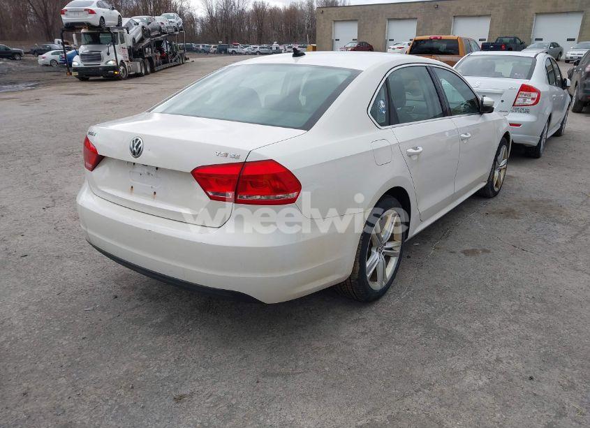 Photo 4 of 2014 Volkswagen Passat 1.8T SE (VIN 1VWBS7A36EC051767)