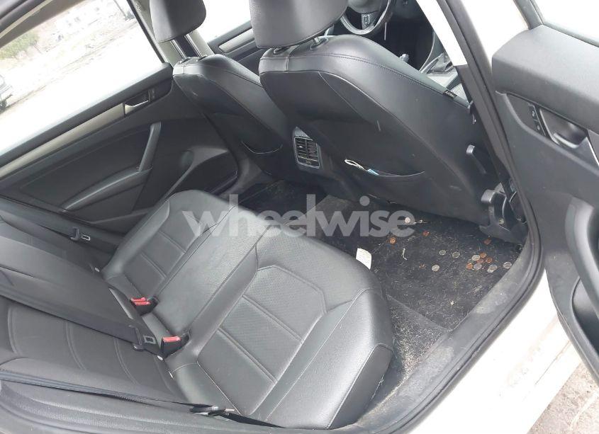 Photo 8 of 2014 Volkswagen Passat 1.8T SE (VIN 1VWBS7A36EC051767)