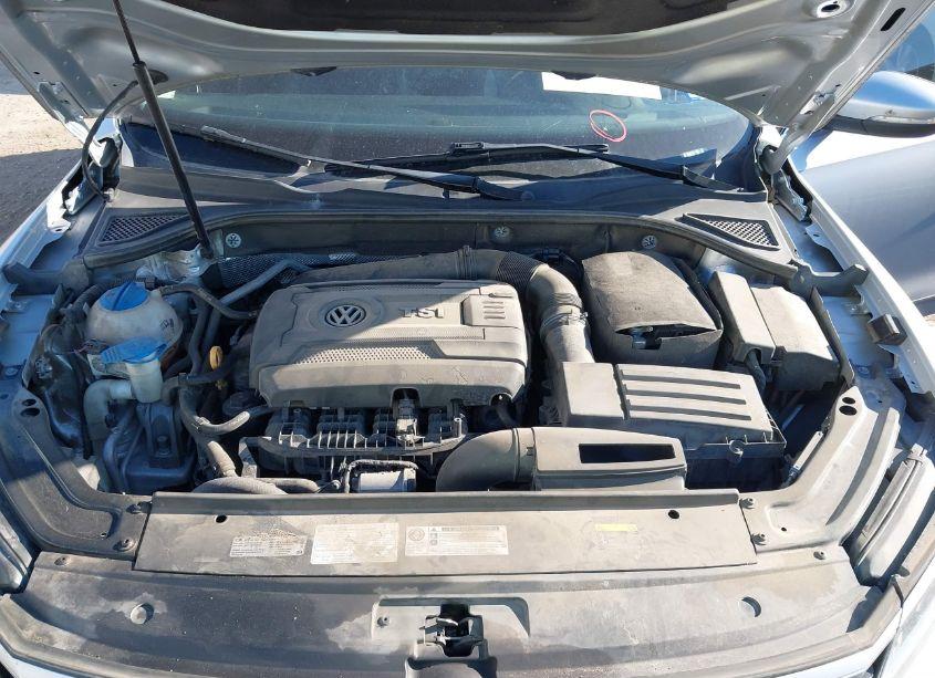 Photo 10 of 2016 Volkswagen Passat 1.8T SE (VIN 1VWBS7A36GC022224)