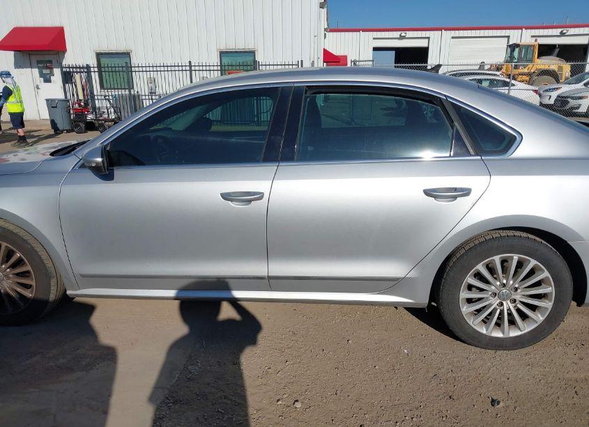 Photo 14 of 2016 Volkswagen Passat 1.8T SE (VIN 1VWBS7A36GC022224)