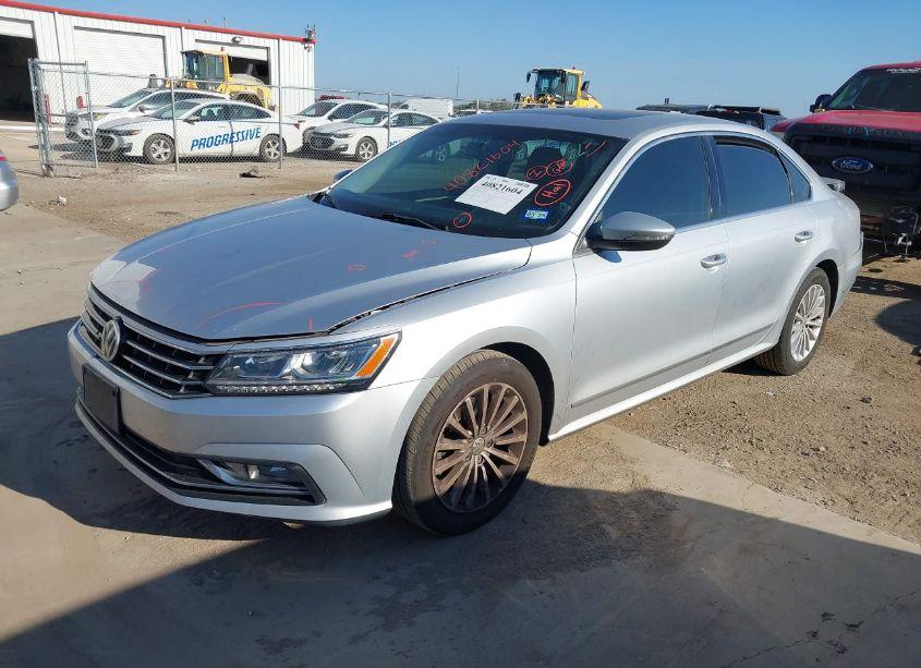 Photo 2 of 2016 Volkswagen Passat 1.8T SE (VIN 1VWBS7A36GC022224)