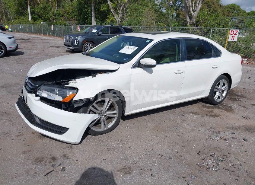 Photo 2 of 2014 Volkswagen Passat 1.8T SE (VIN 1VWBS7A37EC079738)