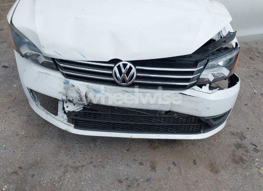 Photo 6 of 2014 Volkswagen Passat 1.8T SE (VIN 1VWBS7A37EC079738)