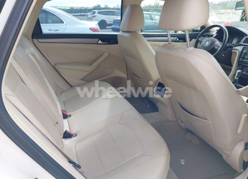 Photo 8 of 2014 Volkswagen Passat 1.8T SE (VIN 1VWBS7A37EC079738)