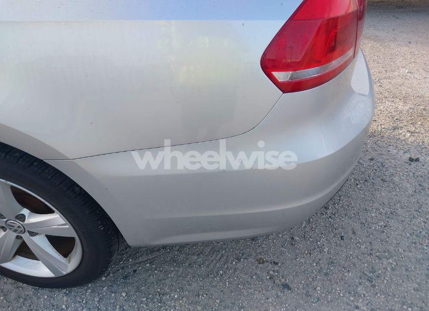 Photo 14 of 2015 Volkswagen Passat 1.8T SE (VIN 1VWBS7A37FC019833)