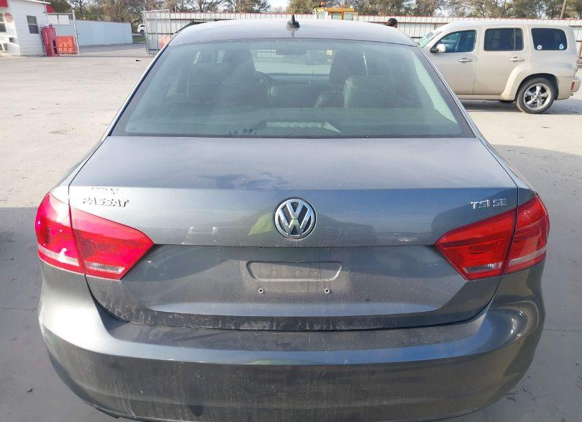 Photo 16 of 2015 Volkswagen Passat 1.8T SE (VIN 1VWBS7A37FC064500)