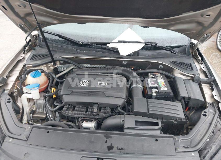 Photo 10 of 2016 Volkswagen Passat 1.8T SE (VIN 1VWBS7A37GC010079)