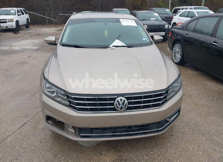 Photo 12 of 2016 Volkswagen Passat 1.8T SE (VIN 1VWBS7A37GC010079)