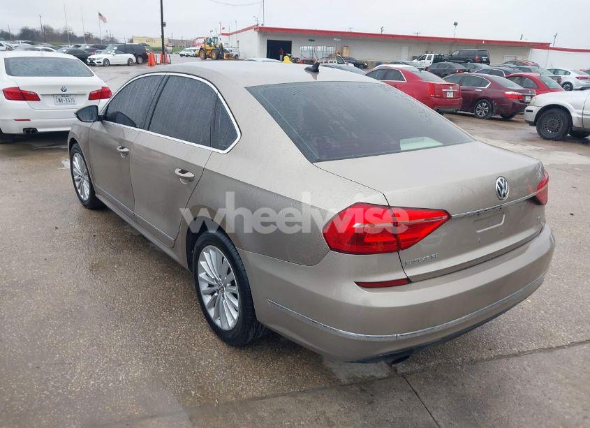 Photo 3 of 2016 Volkswagen Passat 1.8T SE (VIN 1VWBS7A37GC010079)