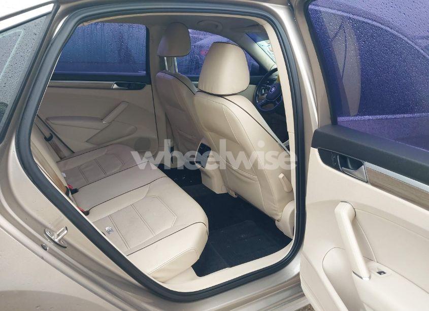 Photo 8 of 2016 Volkswagen Passat 1.8T SE (VIN 1VWBS7A37GC010079)