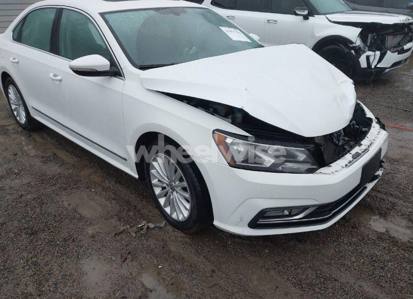 Photo 18 of 2016 Volkswagen Passat 1.8T SE (VIN 1VWBS7A37GC056365)