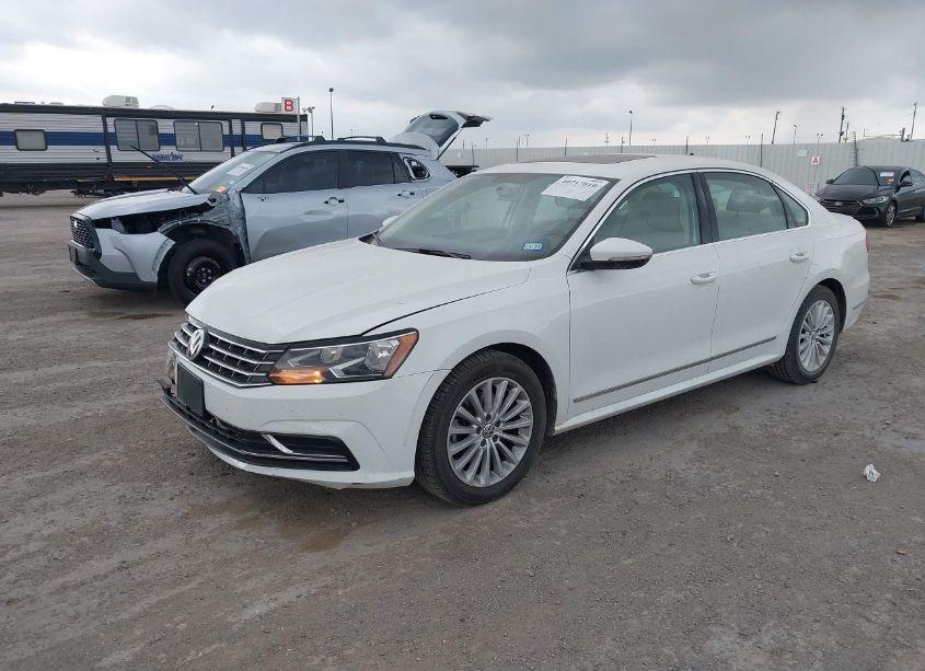 Photo 2 of 2016 Volkswagen Passat 1.8T SE (VIN 1VWBS7A37GC062148)