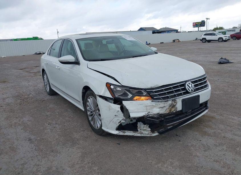 Photo 6 of 2016 Volkswagen Passat 1.8T SE (VIN 1VWBS7A37GC062148)