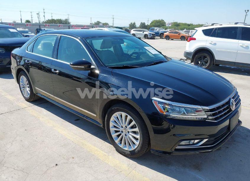2016 Volkswagen Passat 1.8T SE (VIN 1VWBS7A37GC062246) main photo