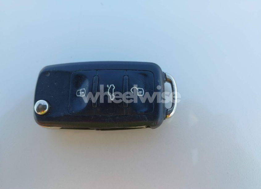 Photo 11 of 2016 Volkswagen Passat 1.8T SE (VIN 1VWBS7A37GC062246)