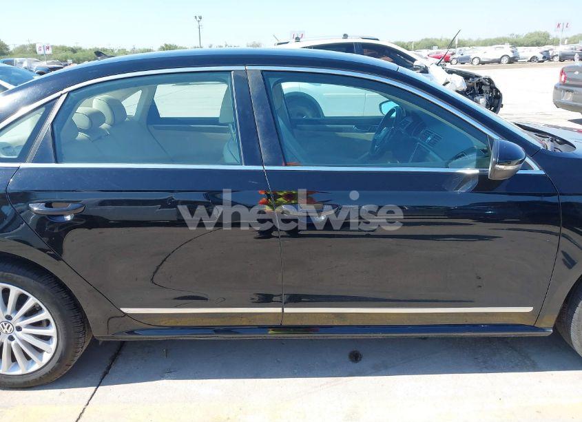 Photo 13 of 2016 Volkswagen Passat 1.8T SE (VIN 1VWBS7A37GC062246)