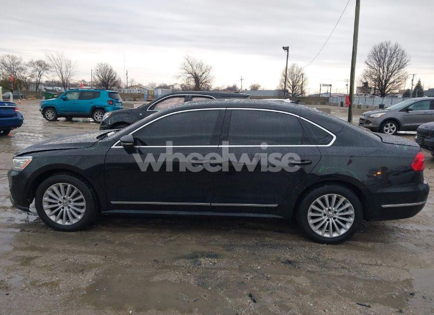 Photo 15 of 2016 Volkswagen Passat 1.8T SE (VIN 1VWBS7A37GC069617)