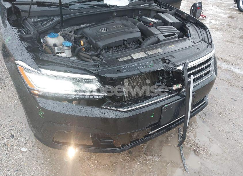 Photo 6 of 2016 Volkswagen Passat 1.8T SE (VIN 1VWBS7A37GC069617)