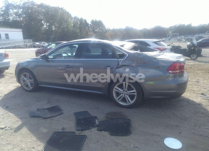 Photo 14 of 2014 Volkswagen Passat 1.8T SE (VIN 1VWBS7A38EC118384)