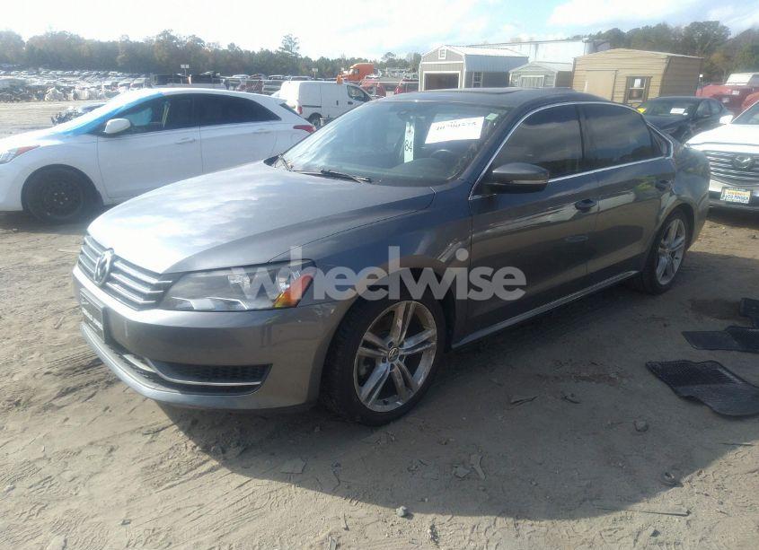 Photo 2 of 2014 Volkswagen Passat 1.8T SE (VIN 1VWBS7A38EC118384)