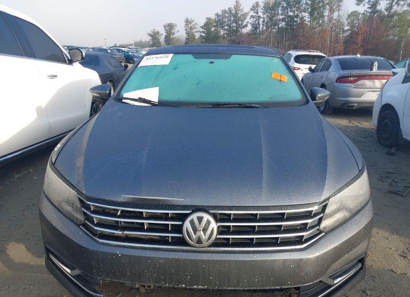 Photo 12 of 2016 Volkswagen Passat 1.8T SE (VIN 1VWBS7A38GC033936)