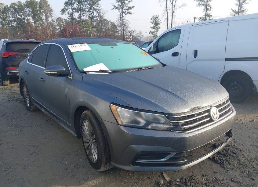 Photo 13 of 2016 Volkswagen Passat 1.8T SE (VIN 1VWBS7A38GC033936)