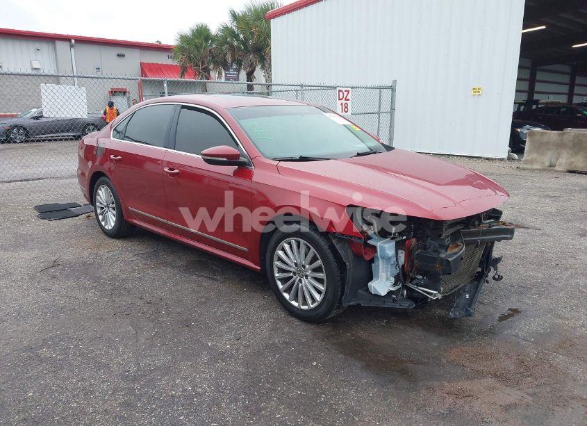 2016 Volkswagen Passat 1.8T SE (VIN 1VWBS7A38GC045519) main photo