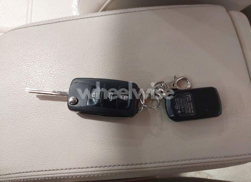 Photo 11 of 2014 Volkswagen Passat 1.8T SE (VIN 1VWBS7A39EC070670)