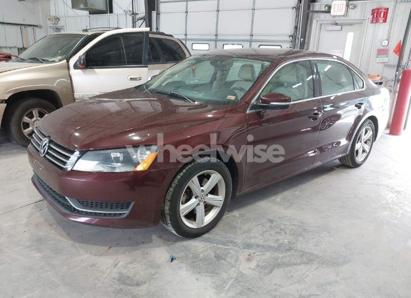 Photo 2 of 2014 Volkswagen Passat 1.8T SE (VIN 1VWBS7A39EC070670)