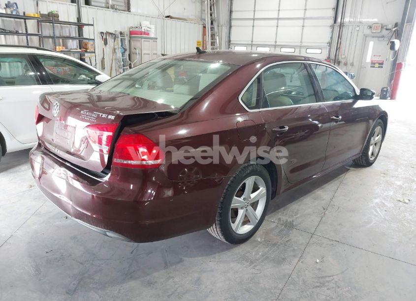 Photo 4 of 2014 Volkswagen Passat 1.8T SE (VIN 1VWBS7A39EC070670)