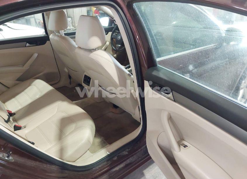 Photo 8 of 2014 Volkswagen Passat 1.8T SE (VIN 1VWBS7A39EC070670)