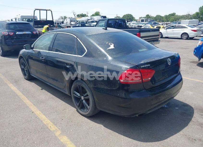 Photo 3 of 2014 Volkswagen Passat 1.8T SE (VIN 1VWBS7A39EC077926)