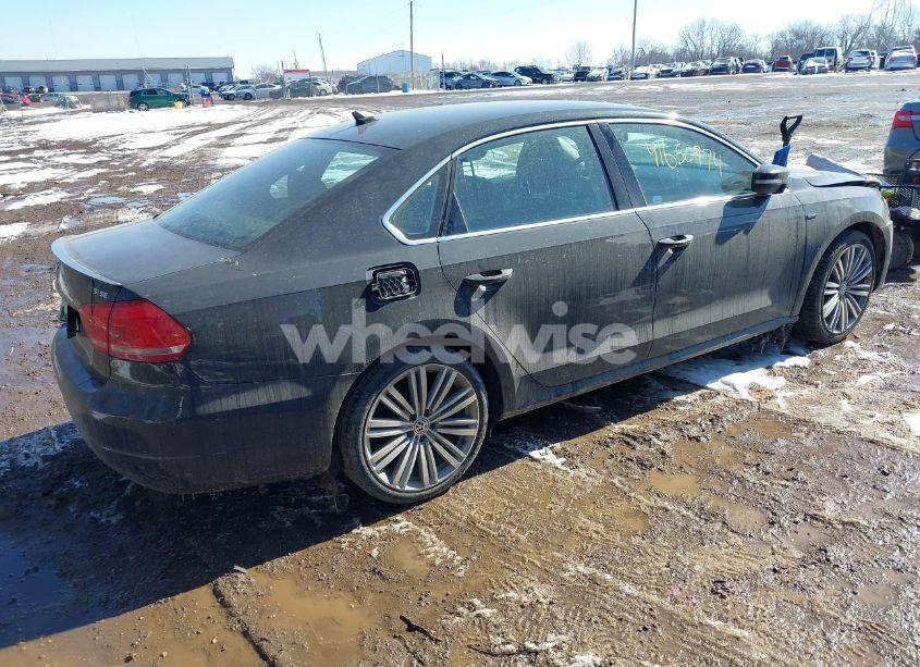 Photo 4 of 2014 Volkswagen Passat 1.8T SPORT (VIN 1VWBS7A39EC113209)