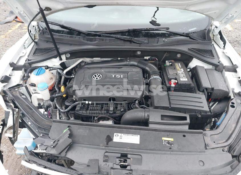 Photo 10 of 2016 Volkswagen Passat 1.8T SE (VIN 1VWBS7A39GC053483)