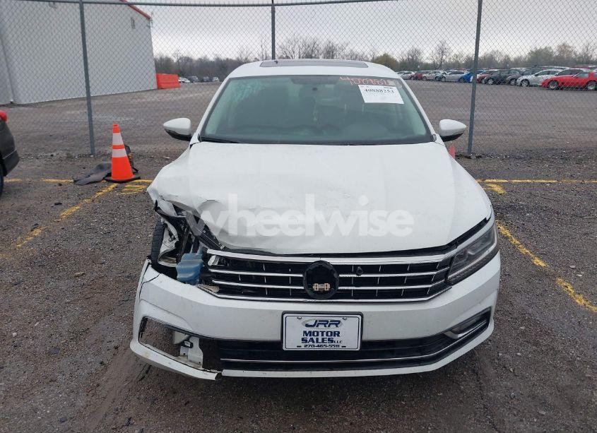 Photo 12 of 2016 Volkswagen Passat 1.8T SE (VIN 1VWBS7A39GC053483)