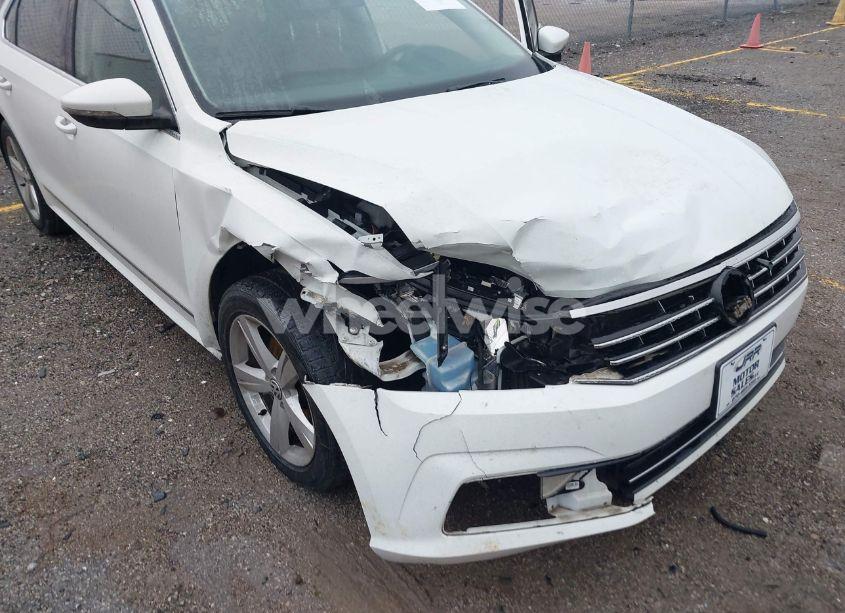 Photo 6 of 2016 Volkswagen Passat 1.8T SE (VIN 1VWBS7A39GC053483)