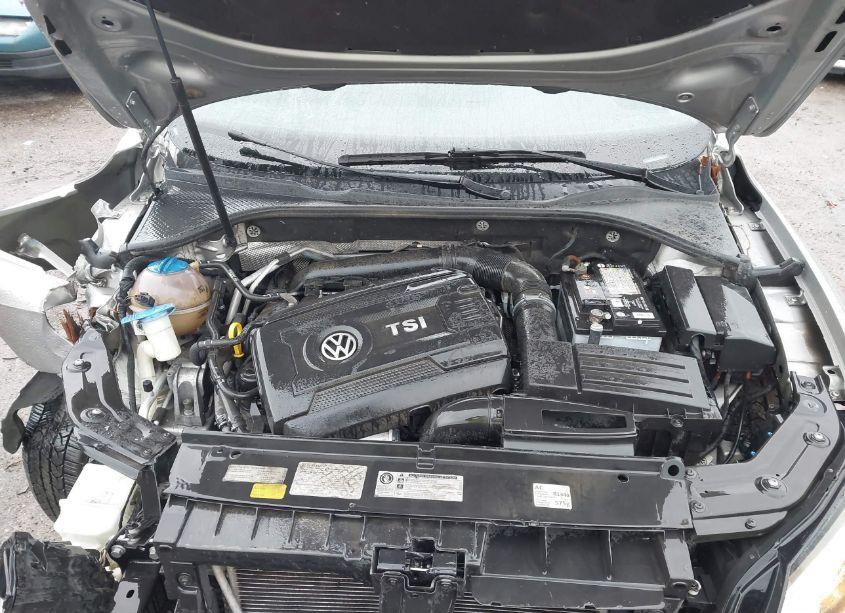 Photo 10 of 2014 Volkswagen Passat 1.8T SE (VIN 1VWBS7A3XEC039881)