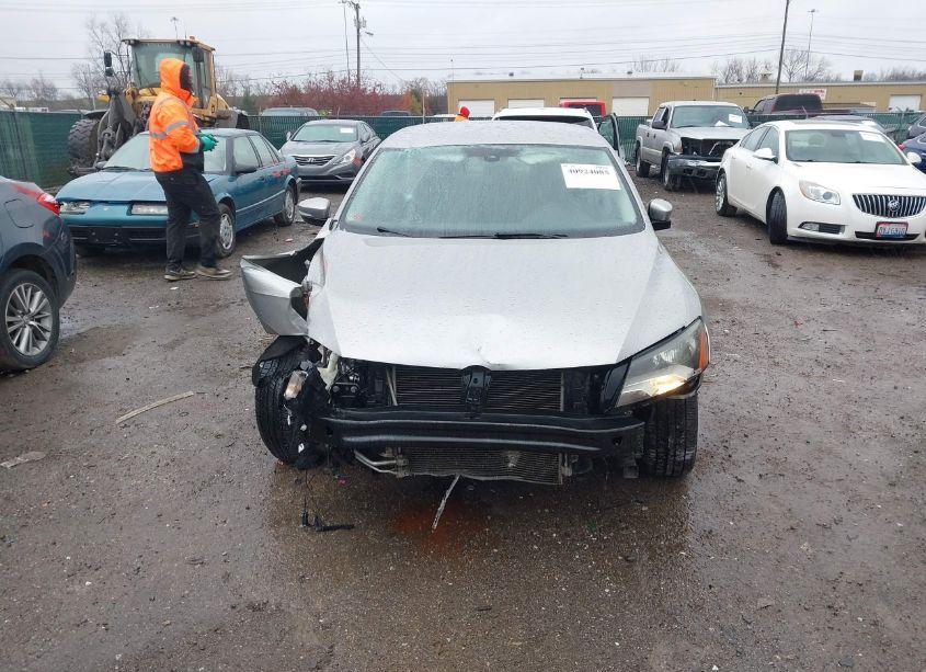 Photo 13 of 2014 Volkswagen Passat 1.8T SE (VIN 1VWBS7A3XEC039881)