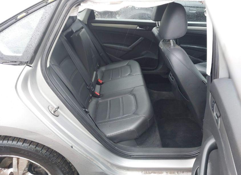 Photo 8 of 2014 Volkswagen Passat 1.8T SE (VIN 1VWBS7A3XEC039881)