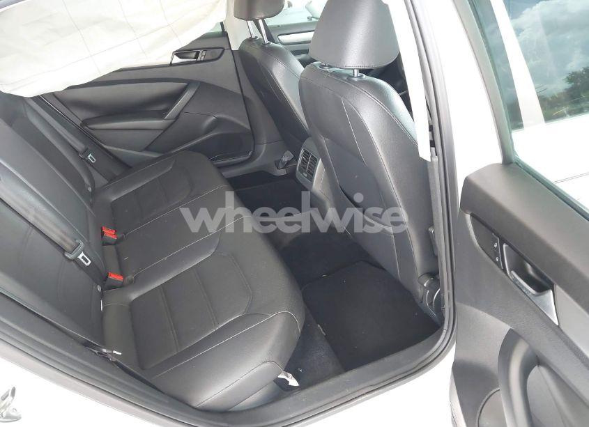 Photo 8 of 2014 Volkswagen Passat 1.8T SE (VIN 1VWBS7A3XEC060844)
