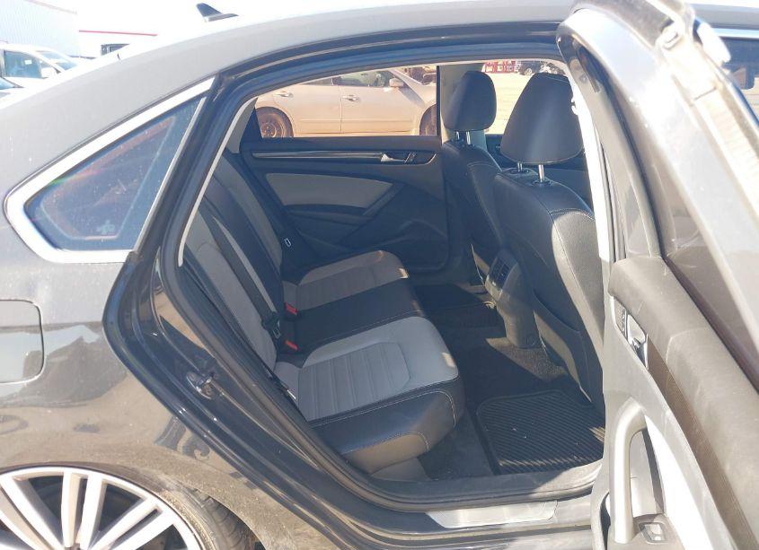 Photo 8 of 2014 Volkswagen Passat 1.8T SPORT (VIN 1VWBS7A3XEC079572)