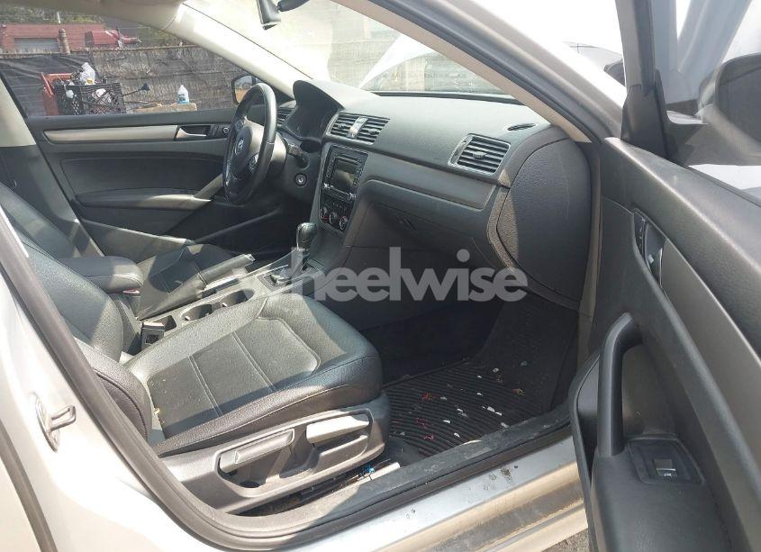 Photo 5 of 2014 Volkswagen Passat 1.8T SE (VIN 1VWBS7A3XEC095108)