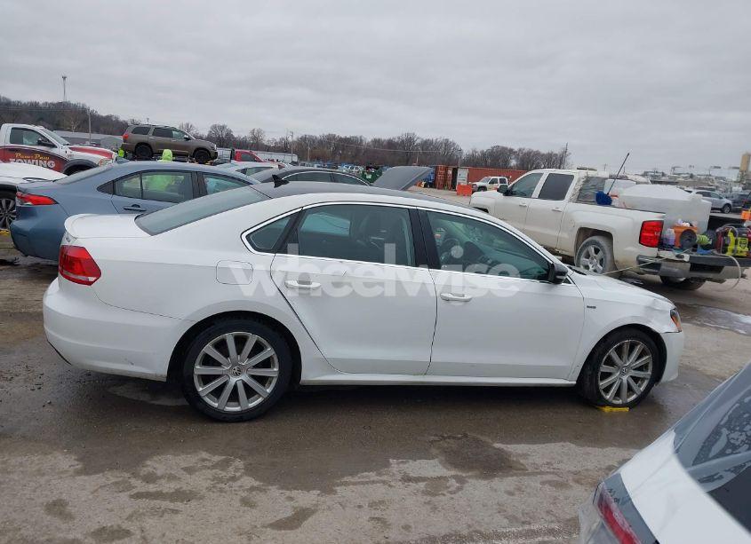 Photo 13 of 2015 Volkswagen Passat 1.8T SPORT (VIN 1VWBS7A3XFC036366)
