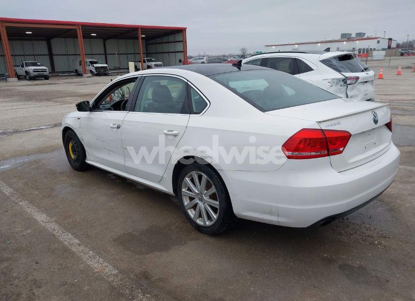 Photo 3 of 2015 Volkswagen Passat 1.8T SPORT (VIN 1VWBS7A3XFC036366)