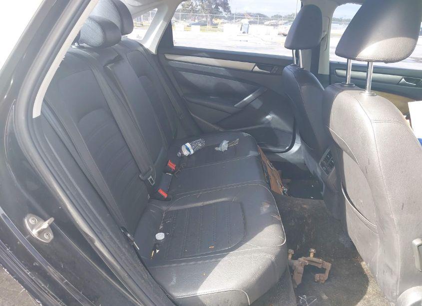 Photo 8 of 2015 Volkswagen Passat 1.8T SE (VIN 1VWBS7A3XFC121028)