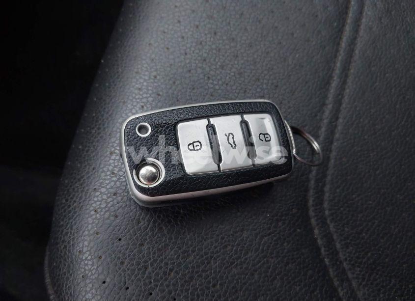 Photo 11 of 2016 Volkswagen Passat 1.8T SE (VIN 1VWBS7A3XGC017480)