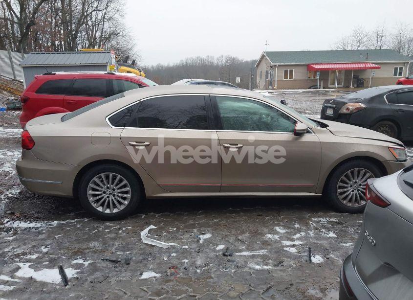 Photo 12 of 2016 Volkswagen Passat 1.8T SE (VIN 1VWBS7A3XGC017480)