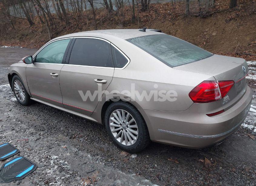 Photo 3 of 2016 Volkswagen Passat 1.8T SE (VIN 1VWBS7A3XGC017480)