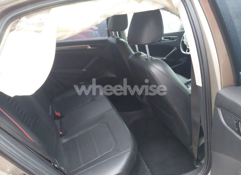 Photo 8 of 2016 Volkswagen Passat 1.8T SE (VIN 1VWBS7A3XGC017480)